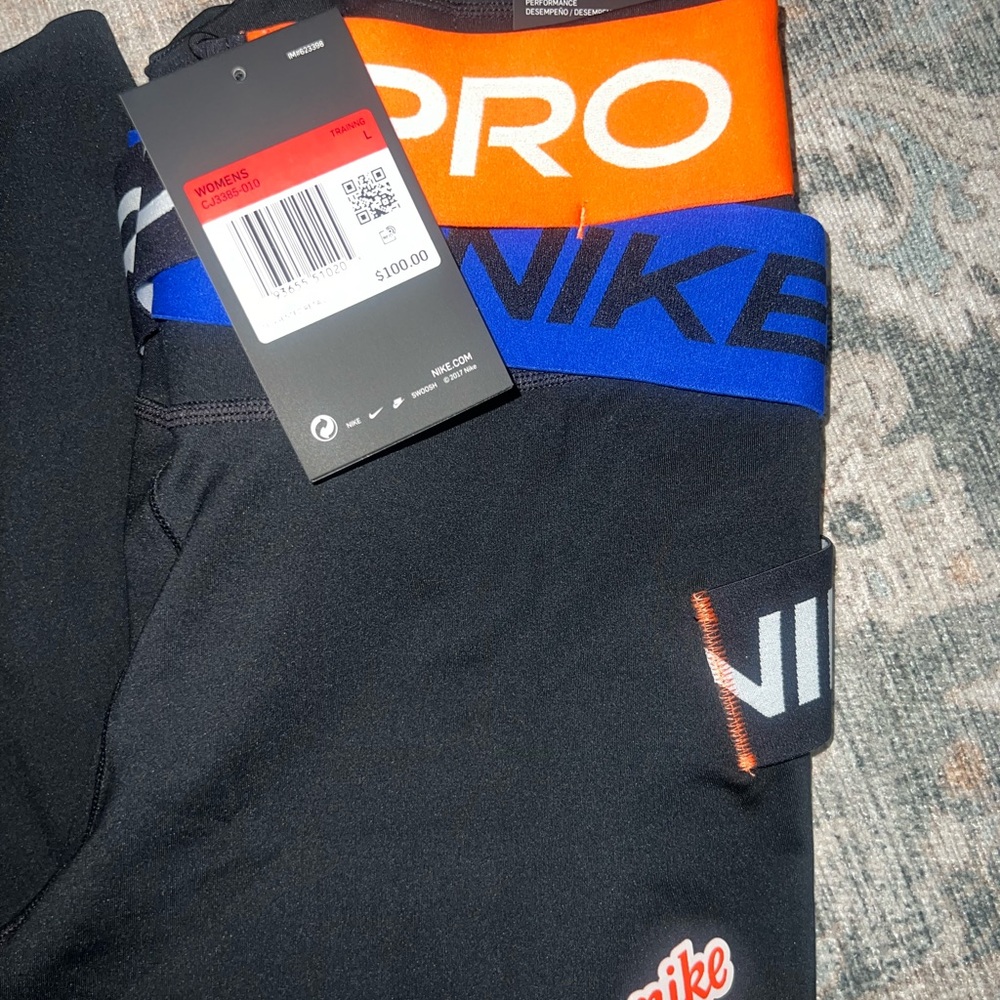 Nike leggings NWT size Large